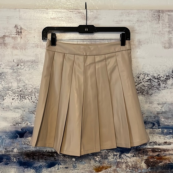 Faux Leather Pleated Skirt - Picture 2 of 5